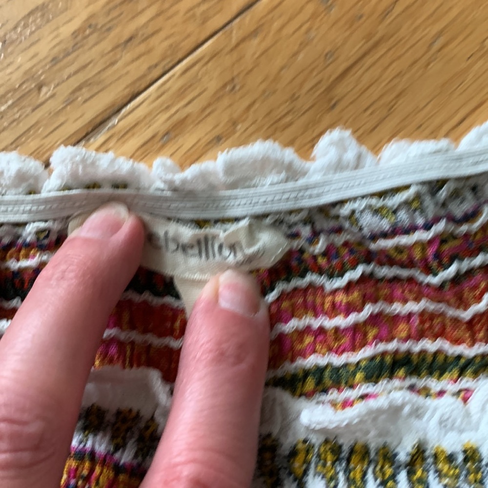 SOLD Cute boho top from Rebellion - Picture 5 of 6